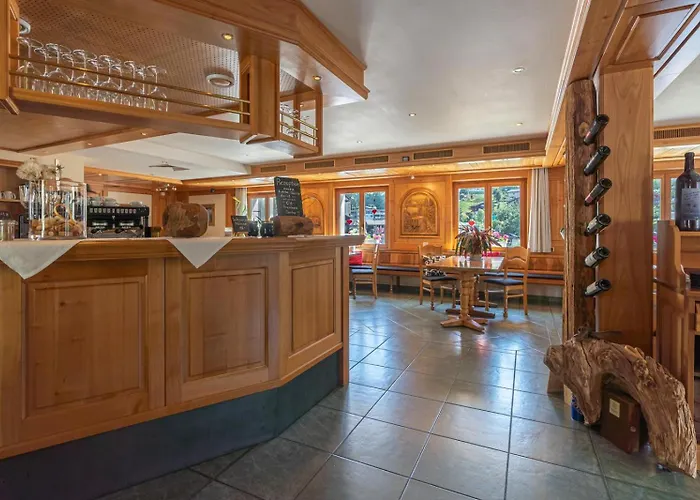 Hotel Kulinarik & Geniesser Strauss Fiesch